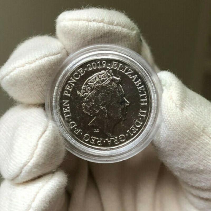2019 A-Z Letter "W" 10p Coin Worldwide Web - LOW MINTAGE - in capsule